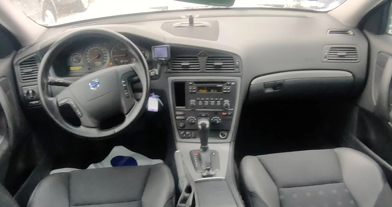 Volvo V70 cena 12999 przebieg: 249000, rok produkcji 2005 z Wieruszów małe 667